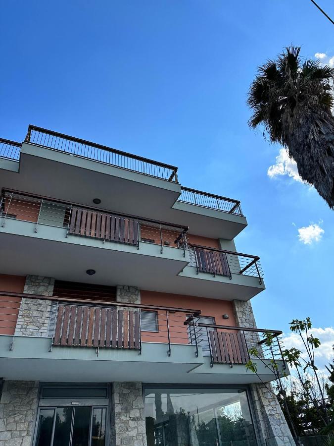 Eva'S Luxury Apartments No 4 Artémida Eksteriør bilde